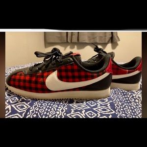 Nike Cortez black with red.